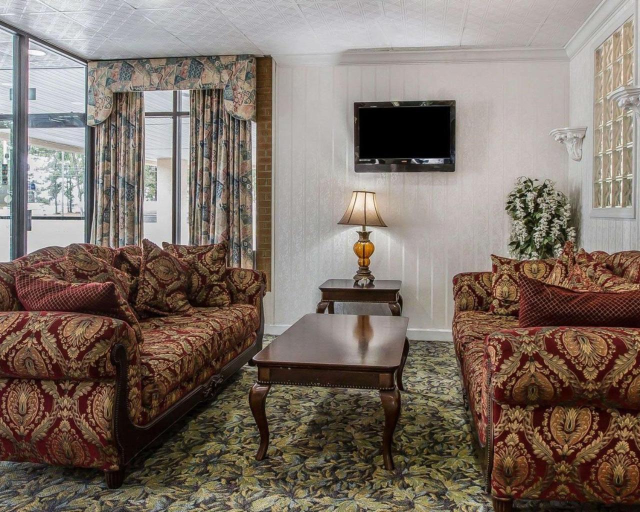 Econo Lodge Douglas Buitenkant foto