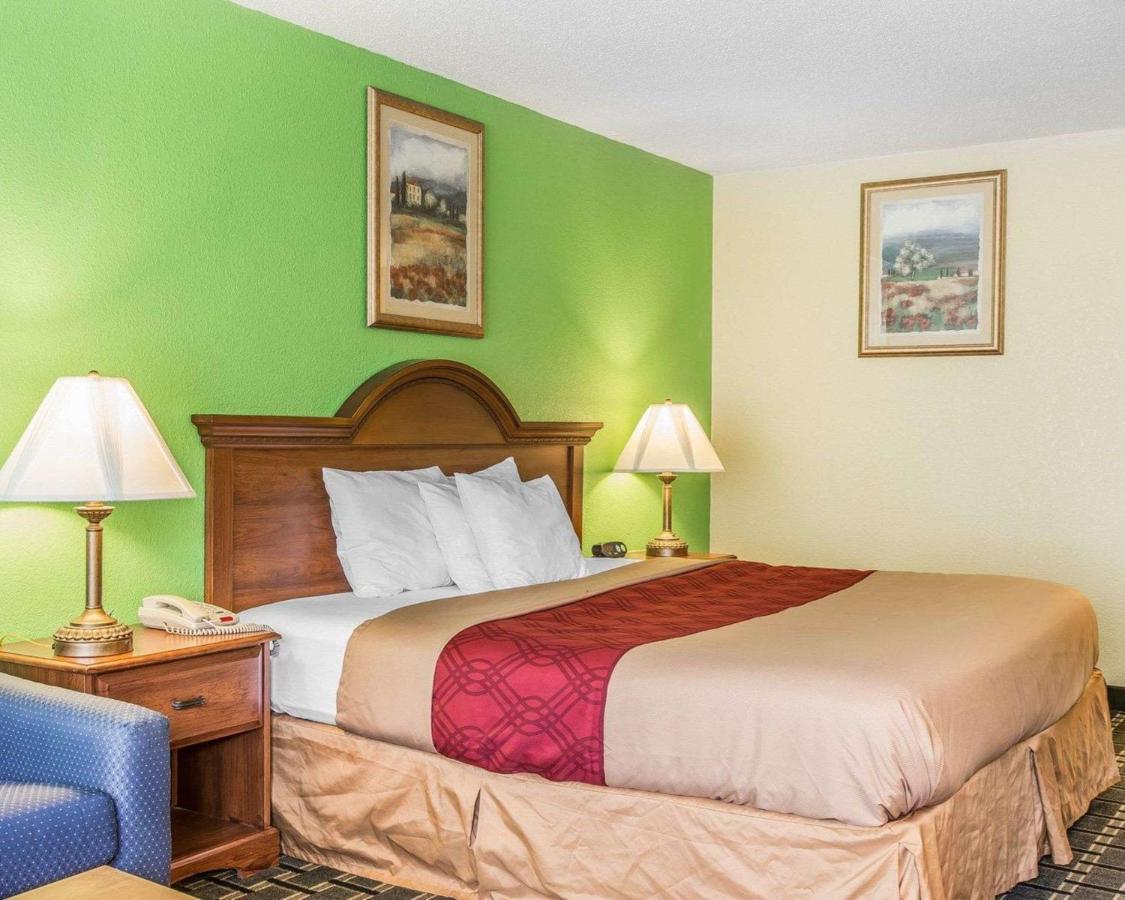 Econo Lodge Douglas Buitenkant foto